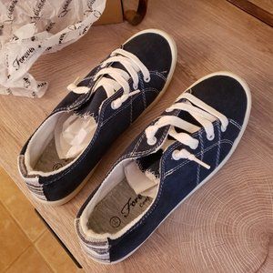 Forever Link Women's Classic Slip-On Navy Blue  7 1/2